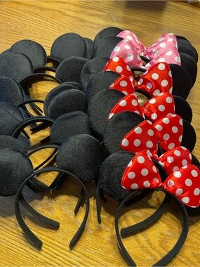 NEW Minnie & Mickey Ear Headbands 🌼